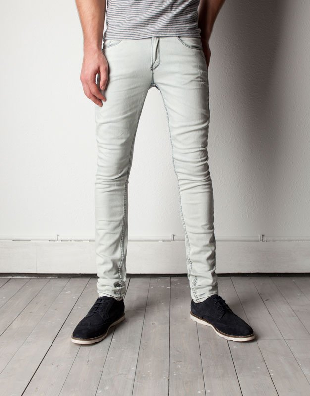 pantalon-entubado-de-hombre-1.jpg