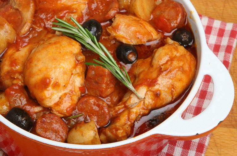 pollo-en-salsa-tomate.jpg