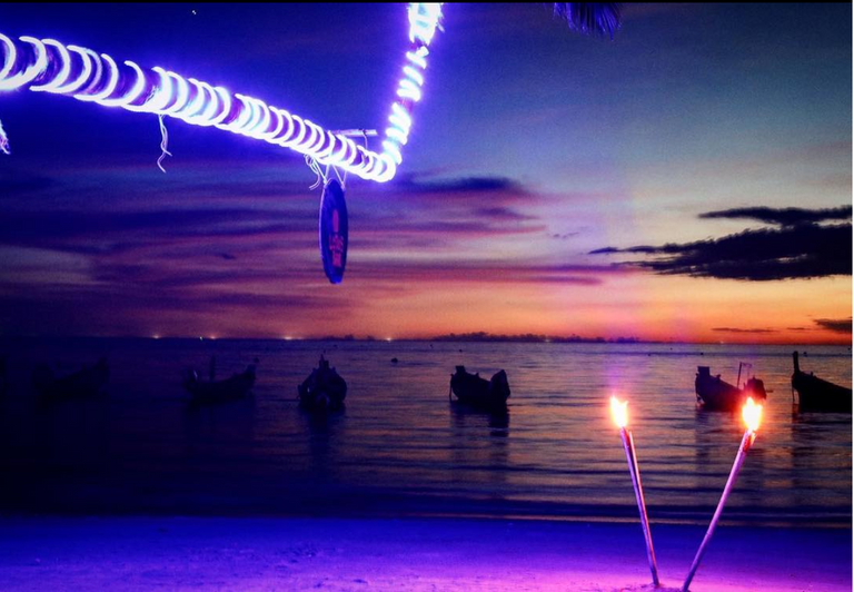 Sairee Beach, Koh Tao copy.png