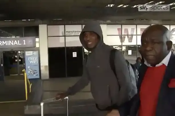 0_Odion-Ighalo-airport.png