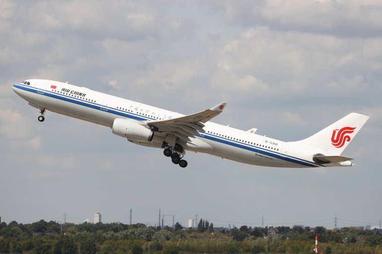 B-5901 Air China -A333.JPG