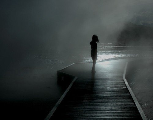 alone-art-beautiful-black-and-white-calm-figure-Favim.com-40265.jpg