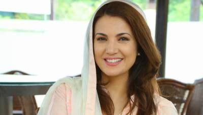 reham-khan-in-hot-waters-1527951365-4602.jpg