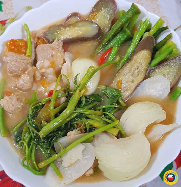 Pork-Sinigang-with-Gabi-Recipe-696x722.jpg