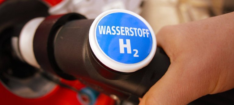 das-tanken-von-wasserstoff.jpg