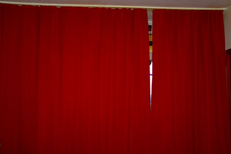 Red curtain  colorchallenge, mondayred.jpg