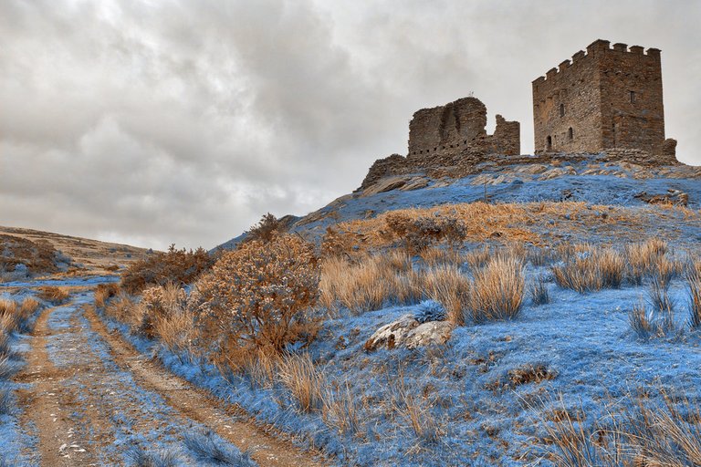 nuclear_winter_castle___dolwyddelan_by_somadjinn-dcmfo9f.jpg