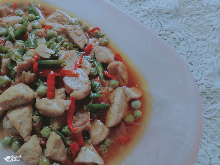 Tofu With Solanum Torvum Fruits.jpg