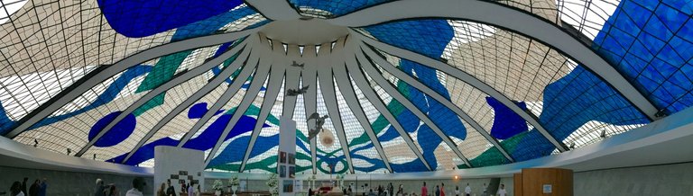 catedral-metropolitana-de-brasilia-vista-interna.jpg