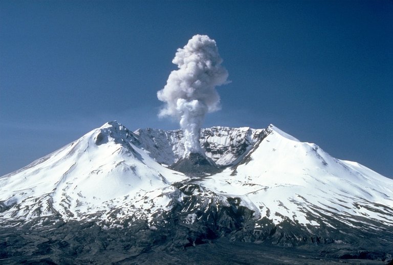 mount-st-helens-164848_960_720.jpg