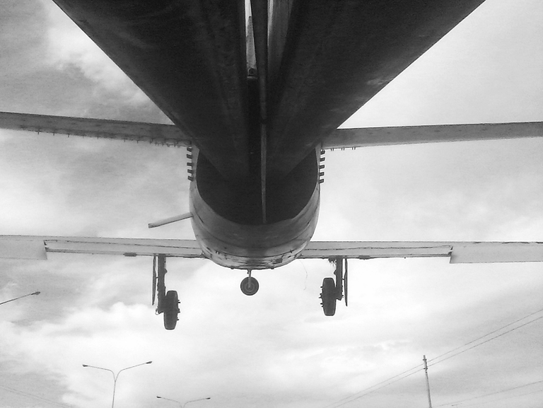 AVION 1.png