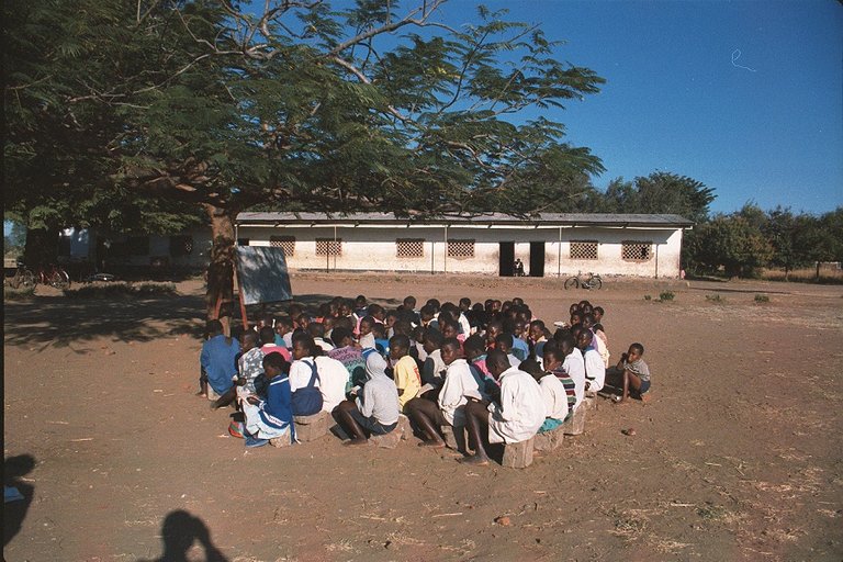 Malawi-skool02.jpg