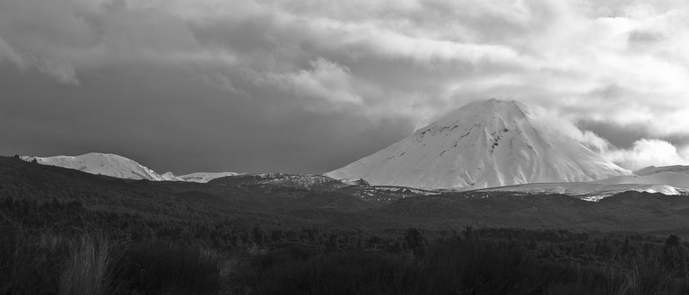 6191631105-tongariro-np (FILEminimizer).jpg