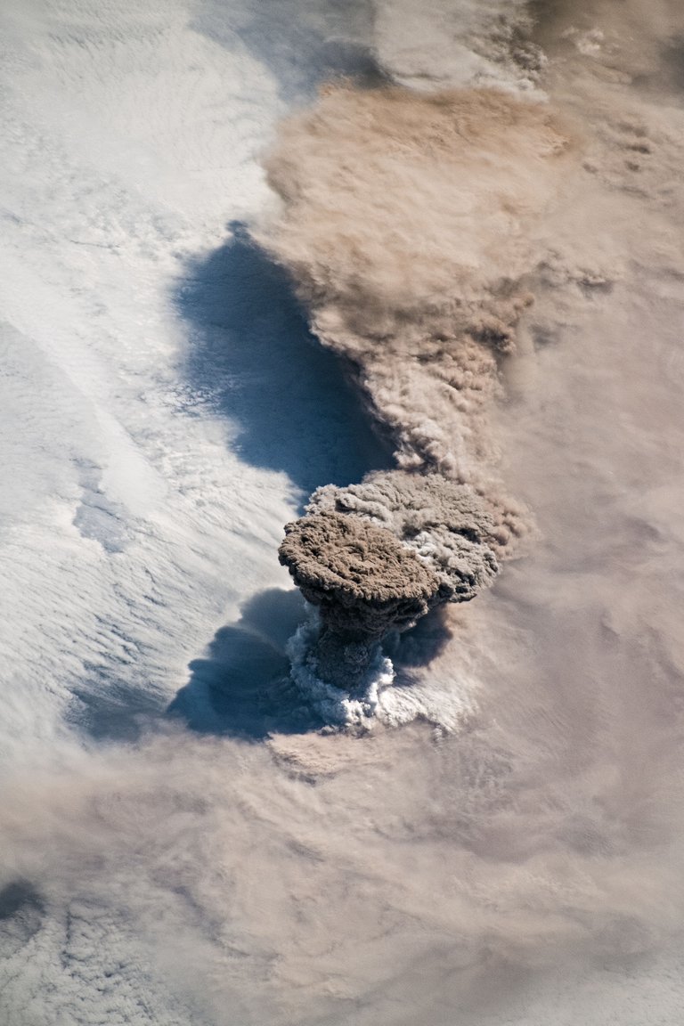 Raikoke Vulkan NASA.jpg