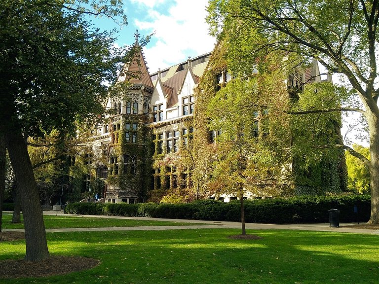 university-of-chicago.jpg