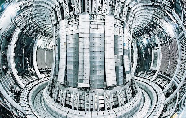 Fusion-reactor.jpeg