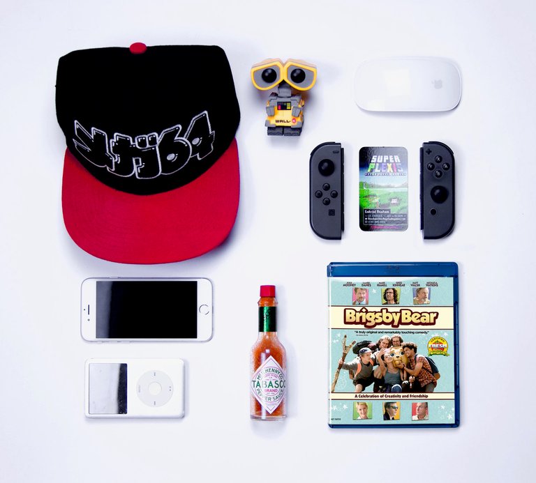 mega64-walle-apple-nintendo-switch-iphone-ipod-brigsbybear-tabasco-pokemon-echocinematics.jpeg