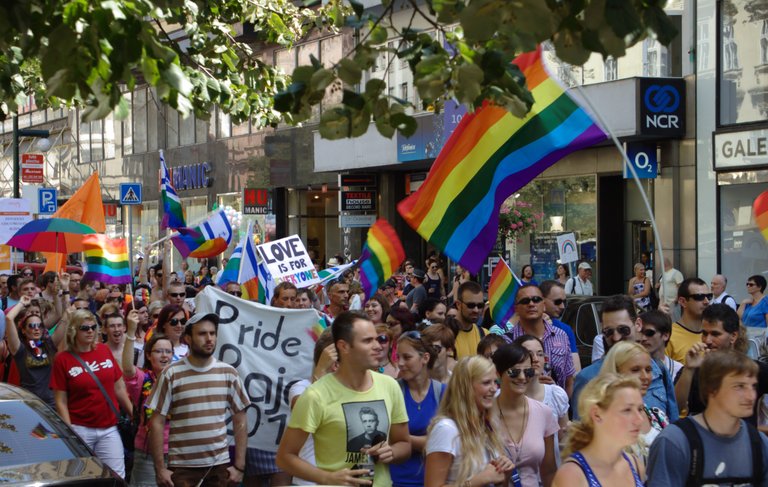 Praha,_Staré_Město,_Prague_Pride_2012,_Národní.jpg
