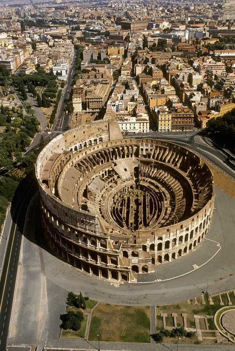 26.-Colosseo-Roma-moderna.jpg