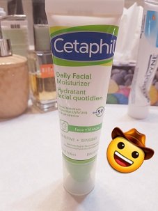 cetaphil yeeee.jpg