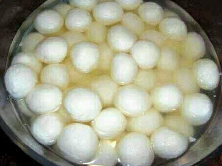 white rasgulla.jpeg