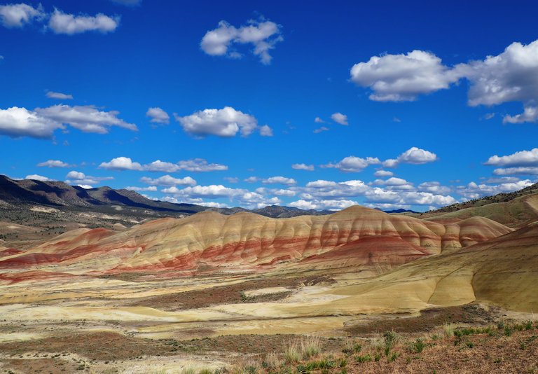 20160510-162424-painted-hills-john-day-fossil-beds-2400.jpg