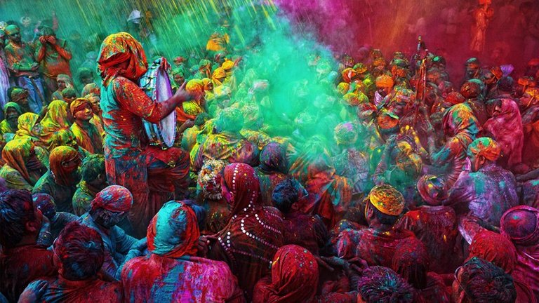 Holi.jpg