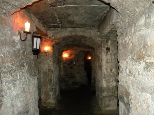 Edinburgh-Vaults.jpg