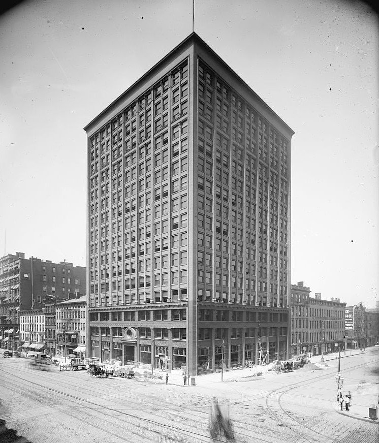 Foto_Rockefeller_Building_in_Cleveland_1910.jpg