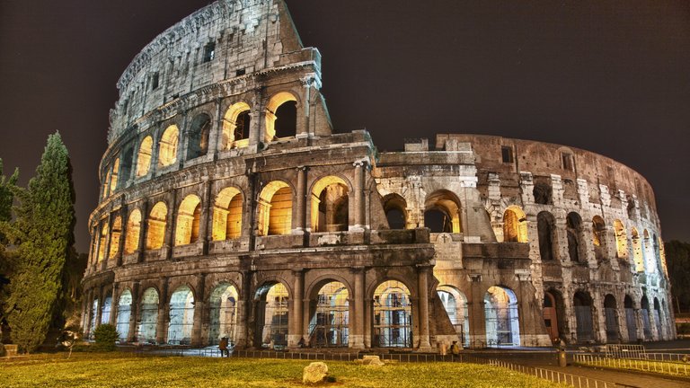 Colosseo.jpg