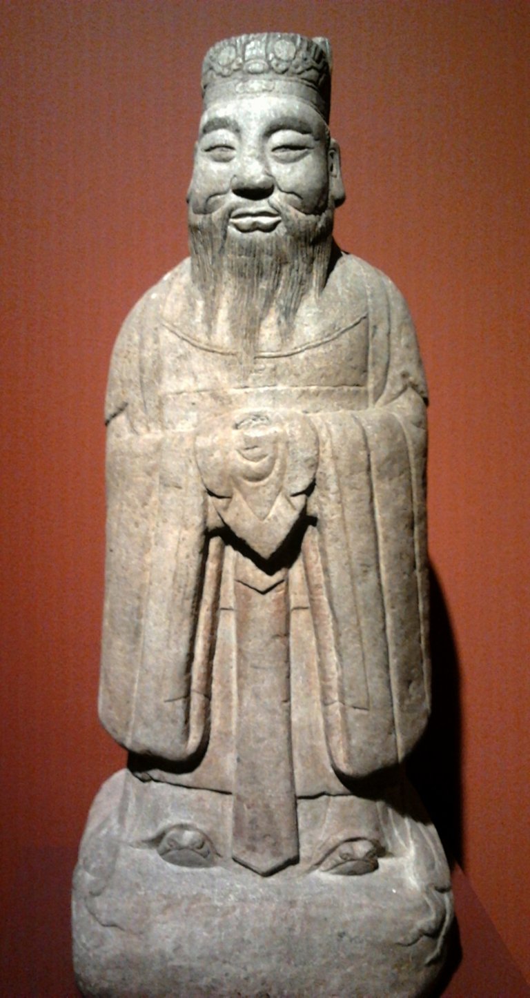 Ming_Dynasty_Statue_of_a_Taoist_sage.jpg