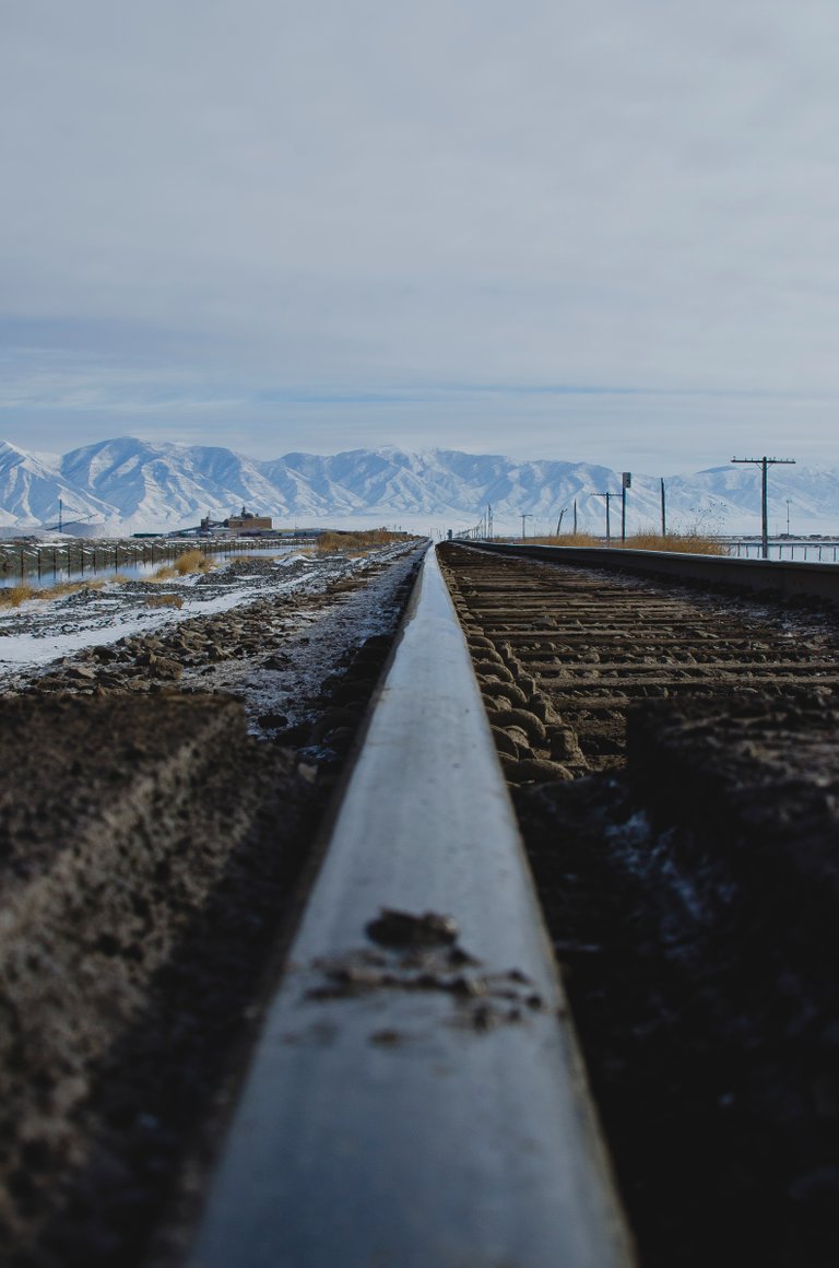 The dirt down on the tracks.JPG