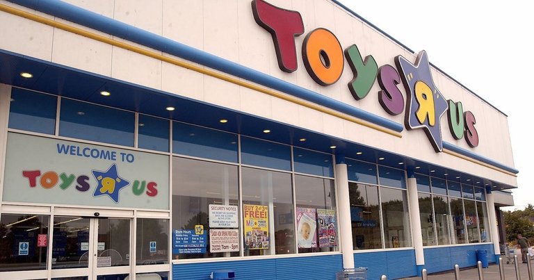 Toys-R-Us2.jpg