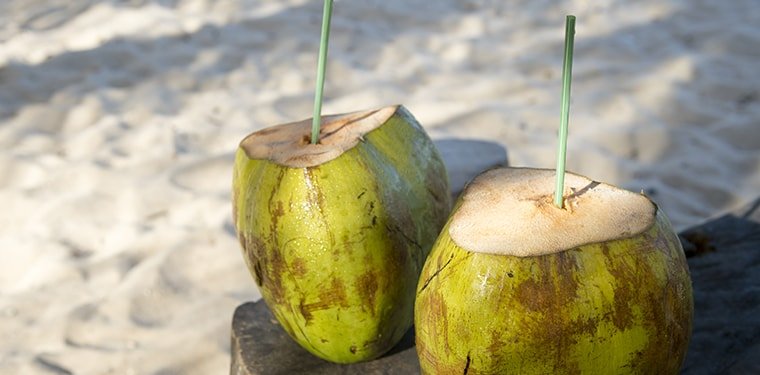 healthHub-mainarticle-760x375-health-benefits-coconut-min.jpg