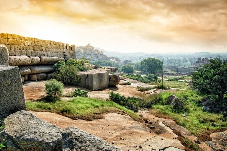 ruins-of-hampi-karnataka-768x511.jpg