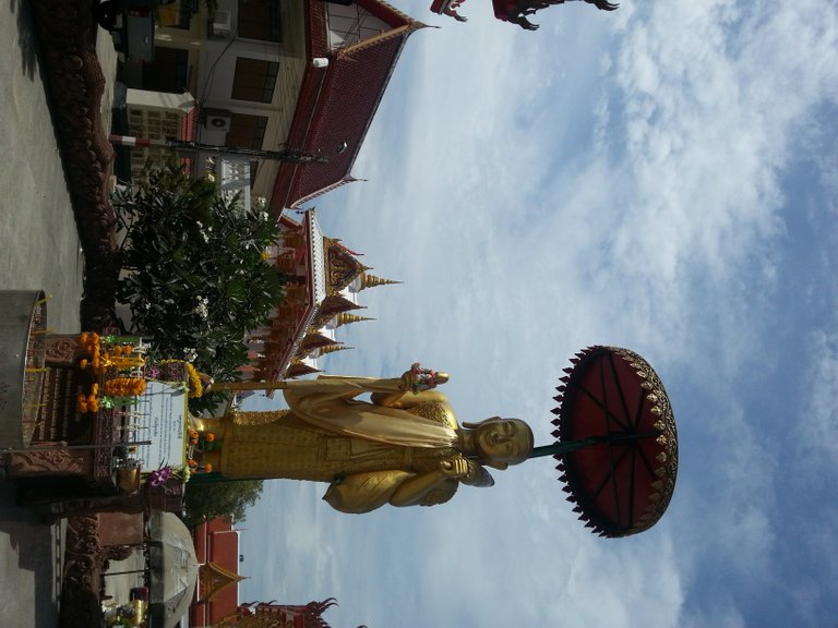 Wat Laharn23.jpg