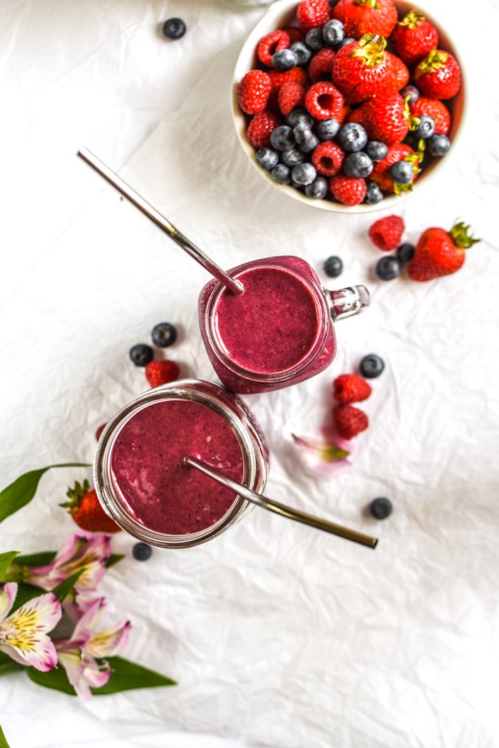 Ginger Berry Maca Smoothie-7.jpg