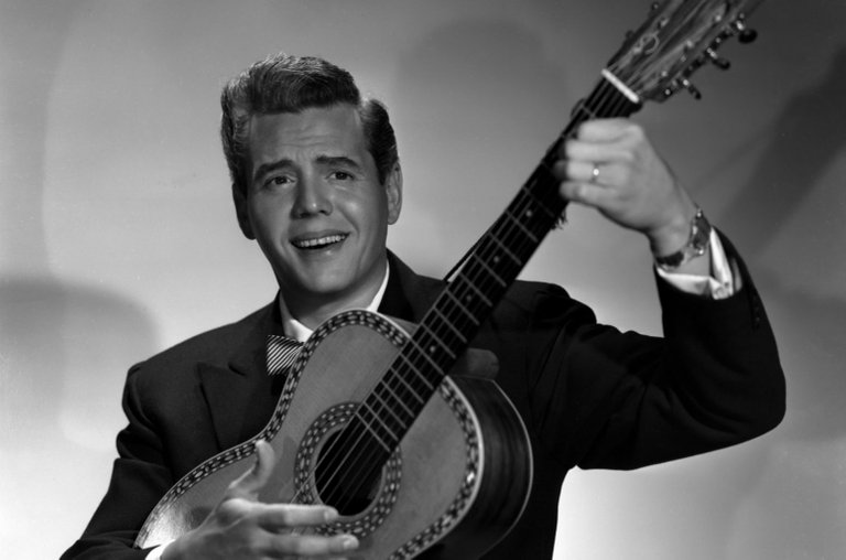 desi-arnaz-billboard-1548.jpg