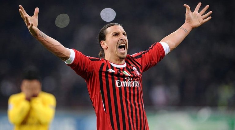 Swedish-striker-Zlatan-Ibrahimovic-is-close-to-AC-Milan-move-800x445.jpg