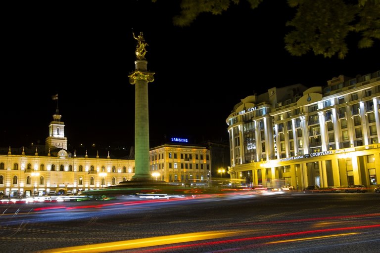 Optimized-light-skyline-night-city-monument-cityscape-130966-pxhere.com.jpg