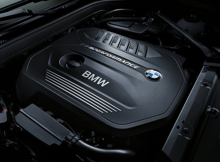 BMW-MY20-XModels-X3-Overview-Performance-02.jpg