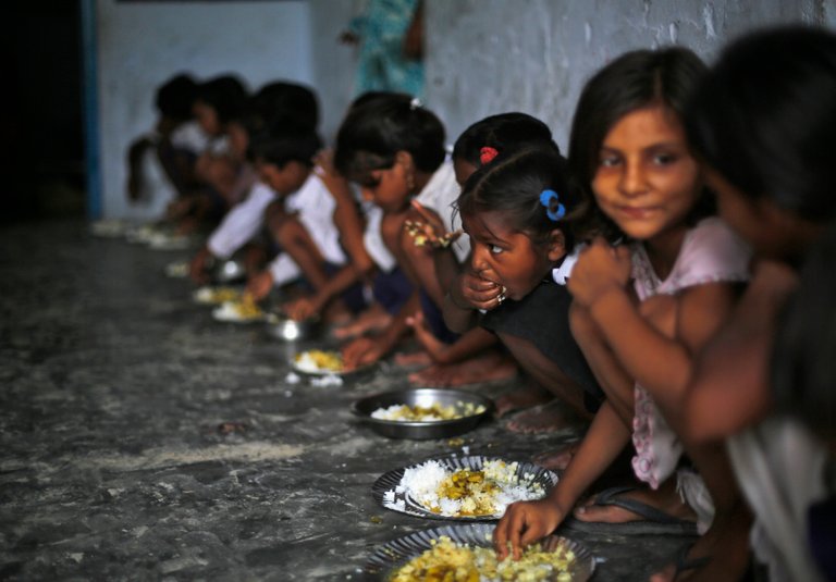 India_lunch_001.jpg