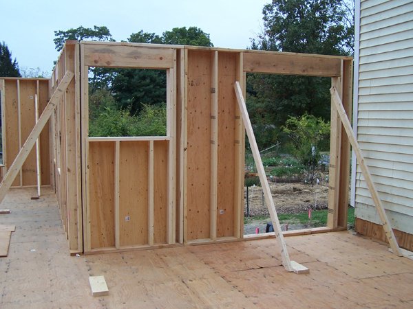 Construction - south kitchen wall up2 crop October 2019.jpg