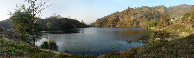 800px-Bogakain_Lake_Panorama_by_Mayeenul_Islam.jpg