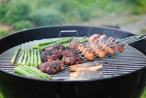 grilling-1081675__340.jpg