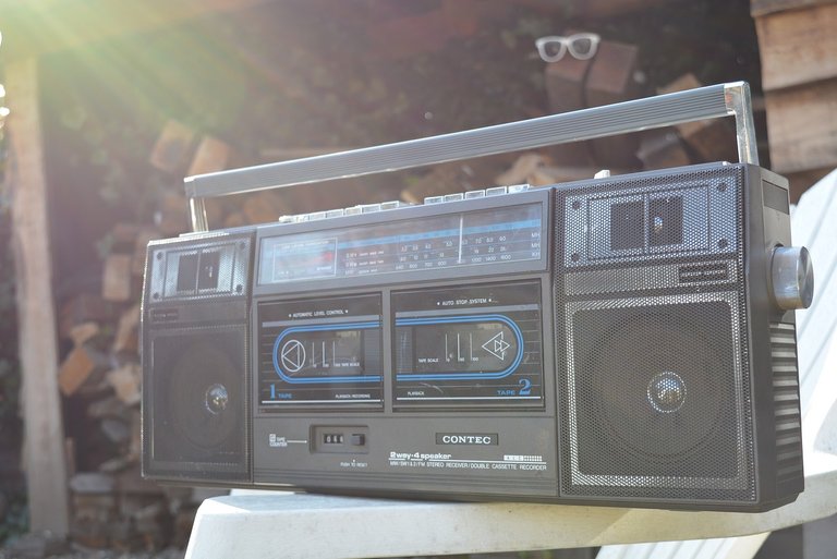 cassette-player-1836298_1280.jpg