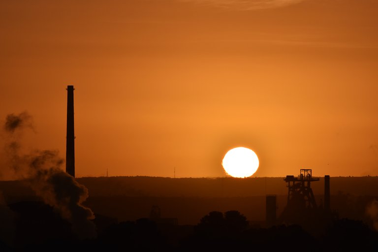 Sunrise chimney 1.jpg