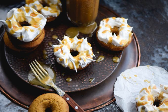 Meringue Frosted Butterbeer Baked Doughnuts (9).jpg