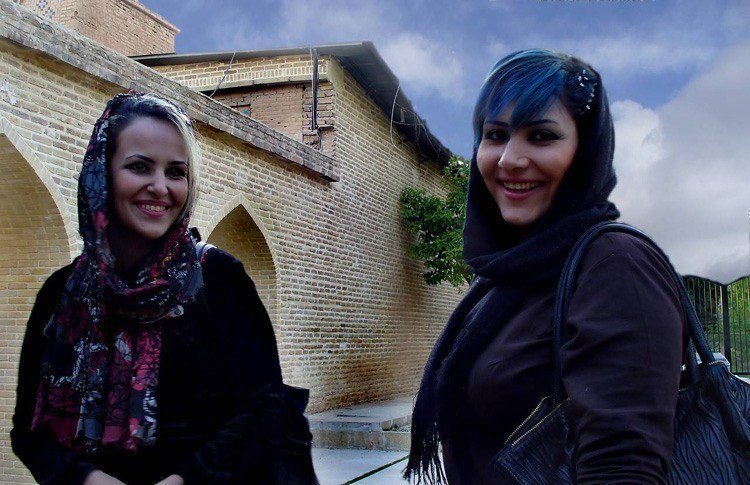 Inside-Iran-Smiling-women.jpg