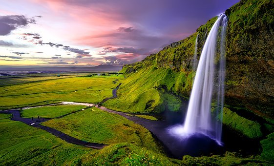 seljalandsfoss-1751463__340.jpg